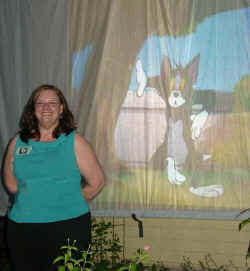 MovieNight_9-7-08_Victoria_022a.jpg (215037 bytes)