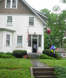 Each house selling has a balloon